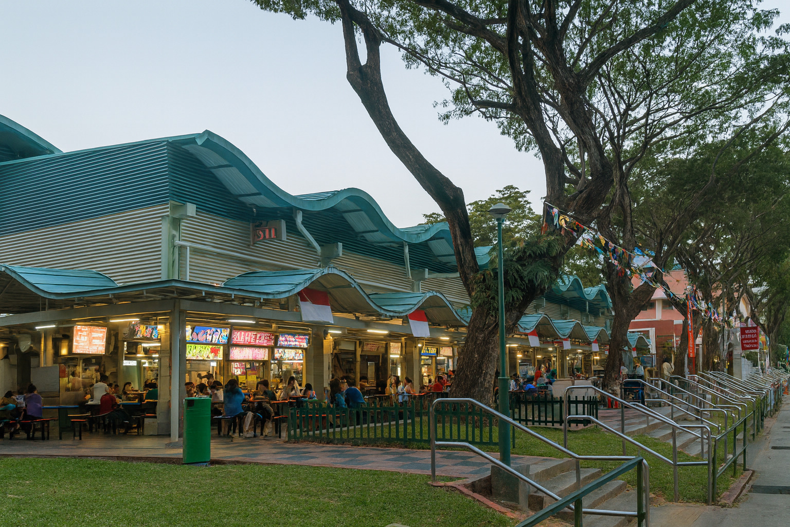 Kaki Bukit 511 Market & Food Centre: 10 Must-Try Stalls and How to Get There