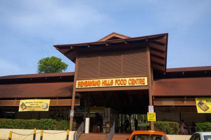 Sembawang Hills Food Centre: 10 Hawker Stalls Worth Queueing For